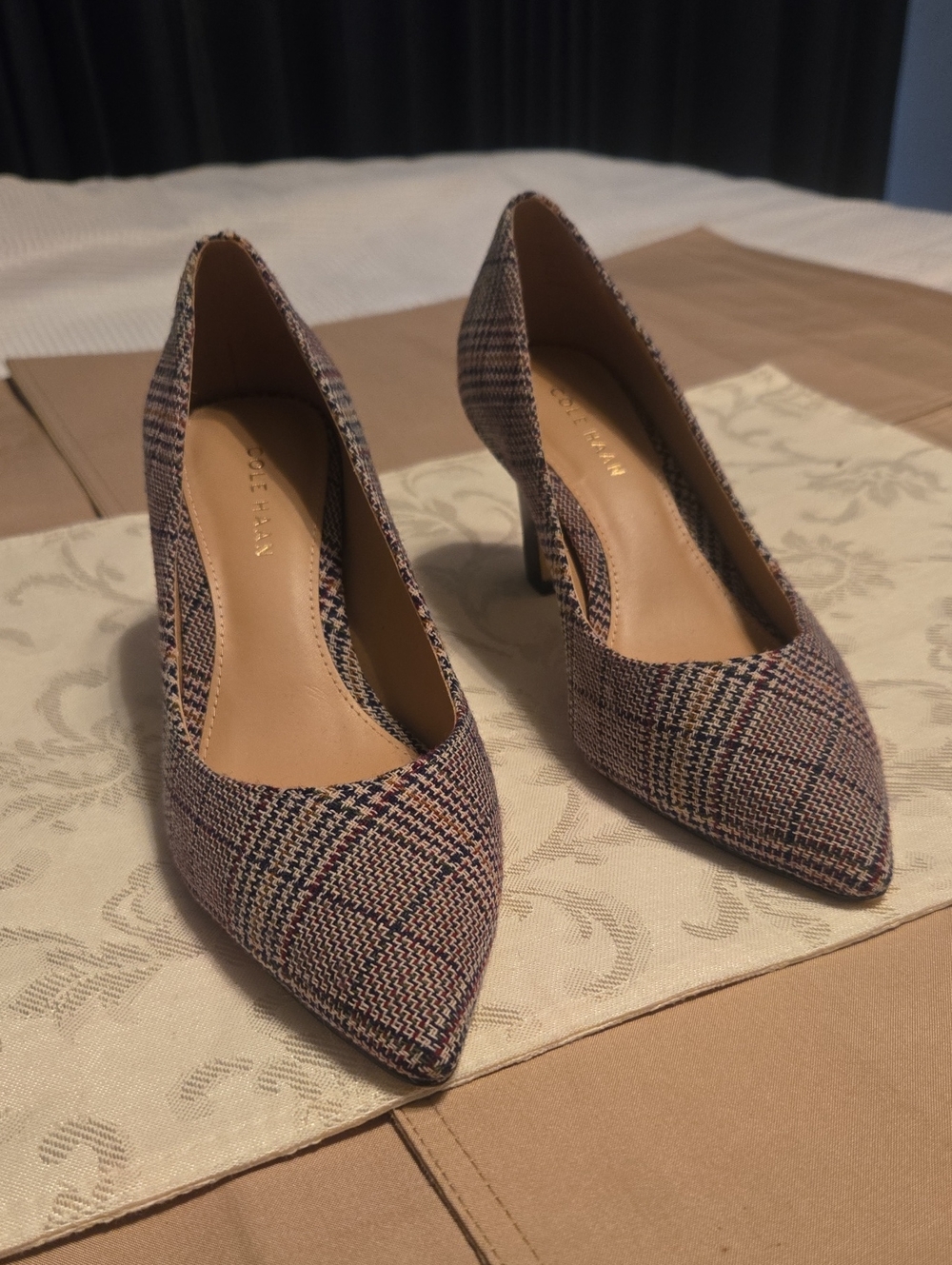 Cole Haan Plaid Fabric Pumps size 6.5 B